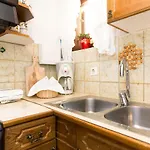 Apartament Comfy And Warm Ap With Balcony Surrounded With Beautiful Nature Lovran